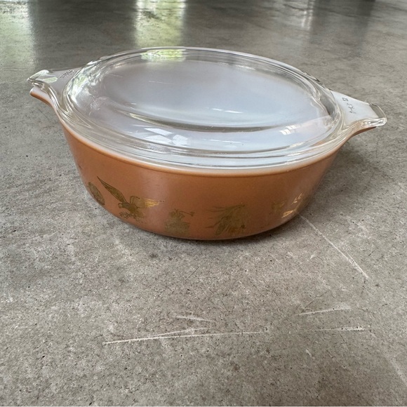 Vintage Pyrex Early American Lidded 1 Pint Casserole Dish - Picture 1 of 6